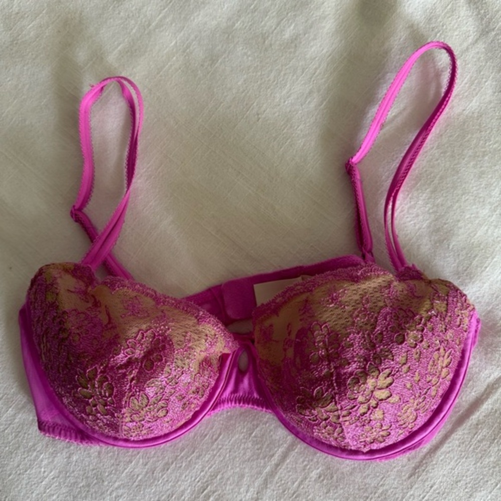 Victoria’s Secret balconet lace push-up bra
